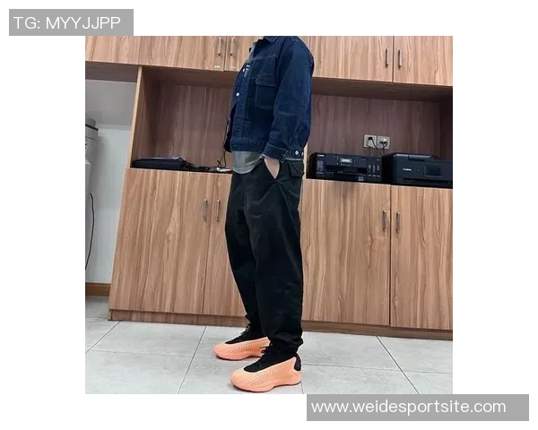 爱德华兹第三代签名鞋AE3即将发布夏季热潮再掀新风尚