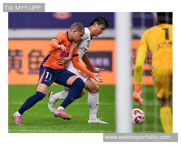 李新翔精彩穿裆过人后推射远角破门助海港4-2领先海牛