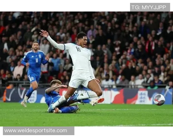 媒体人称卢卡防守进步显著队友需提供更多支持以助其发挥